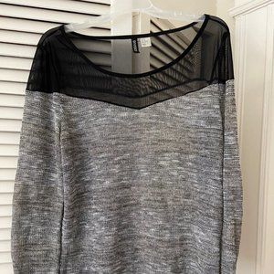 Light knit and mesh top